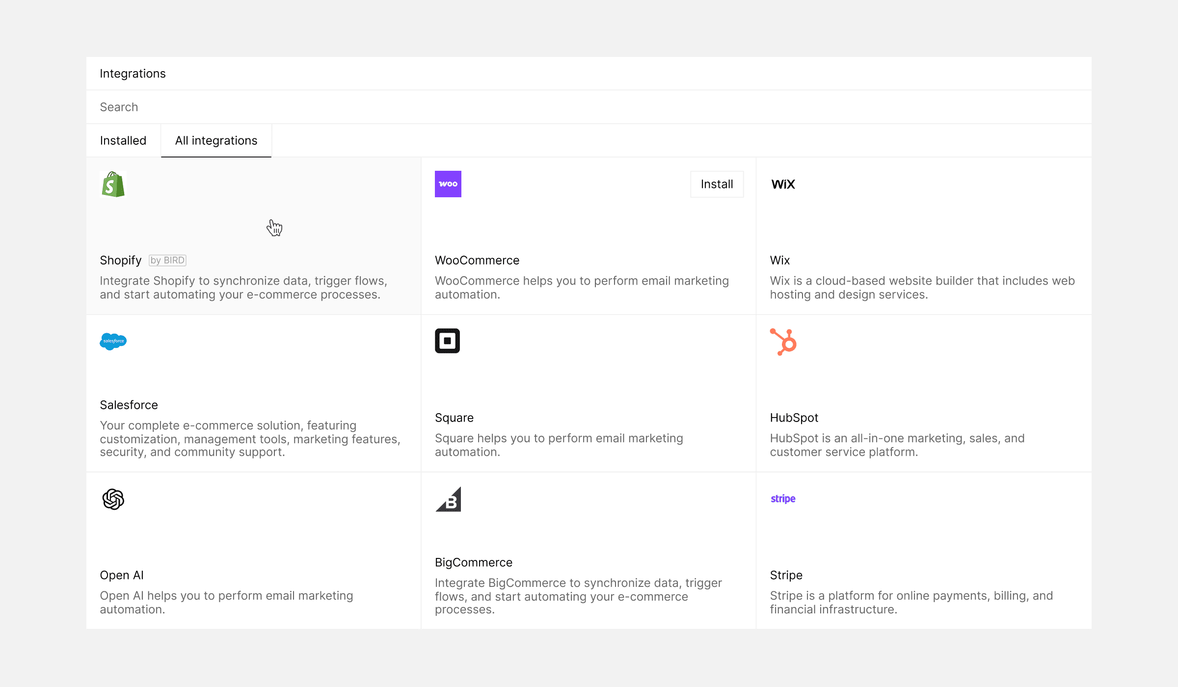 Dashboard pokazujący siatkę integracji platformowych takich jak Shopify, WooCommerce i Wix, z funkcjami synchronizacji i automatyzacji.